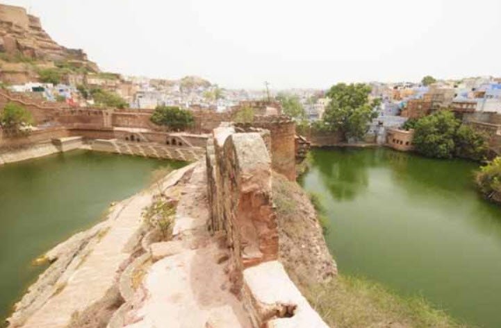 Ranisar Lake, Jodhpur, Rajasthan - Vushii.com